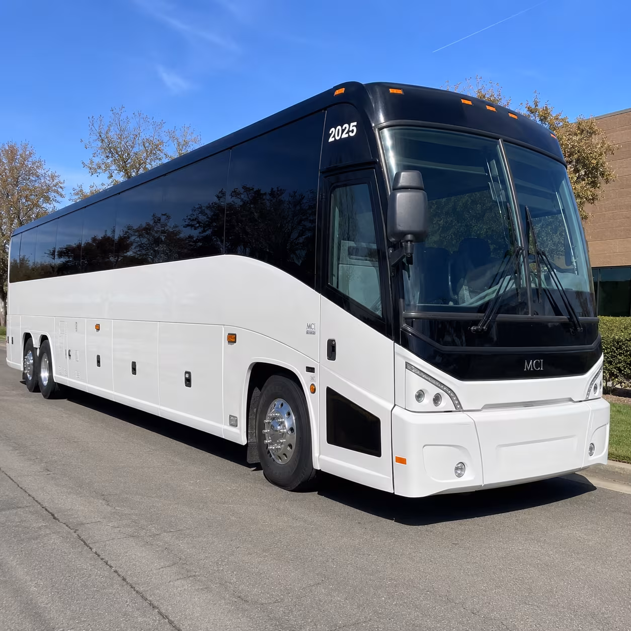 employee shuttle service connecting palmdale s metrolink station to corporate campuses